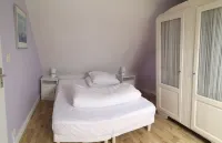 Charming typical house in Sarzeau (56), 5 minutes from the sea! 싸흐조 호텔