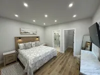 3-bedroom house in charming Dennis minutes to Corporation Beach. Relax & unwind.