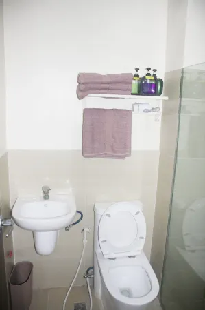 Cozy 1 Bed Studio - Minutes to NAIA and MOA! Отели рядом с достопримечательностью «University of Perpetual Help System DALTA, Las Piñas Campus»