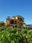 Beautiful villa in the middle vineyard. Hotels in Magomadas