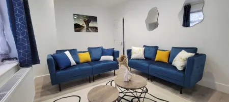 Luxury 2 Bedroom house - Dagenham