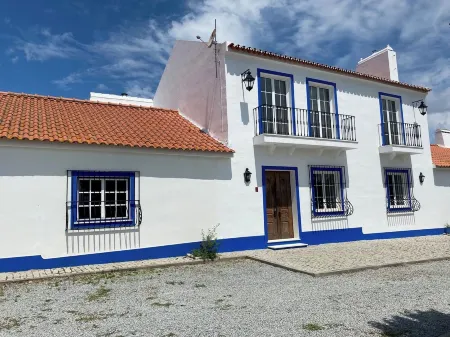 Villa D´oliva - Charmosa Villa de Campo Отели рядом с достопримечательностью «Замок Монтемор-у-Нову»