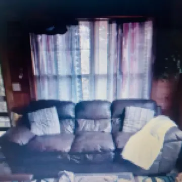 Charming cabin in the Heart of the Choctaw Nation with spectacular view.