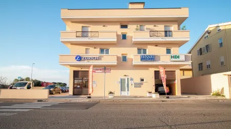 Casa Degli Artigiani Отели в г. Ористано