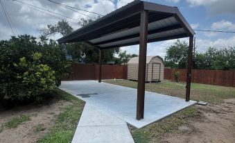 Spacious 3BR/2BA Home – Near Airport & La Plaza Mall, Perfect for Families!