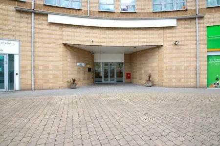 2-bedroom flat - Central location - Executive living