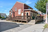 King Bed | Private Parking | Strong WiFi