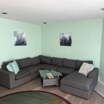 Relax in Style, Peaceful Patio, King Bed, Close to Everything