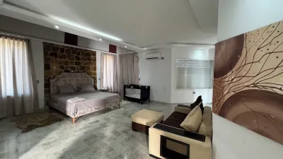 Villa on Hill Отели в г. 