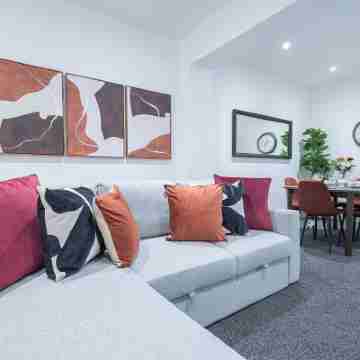 Sunrise Haven Sleeps 7 with Parking Others