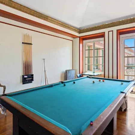 Downtown Studio Near Convention Center and Beach Free Parking