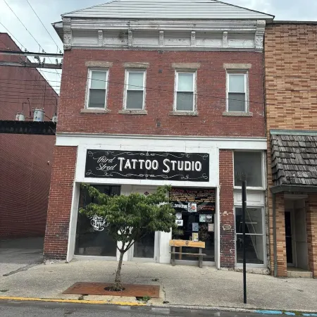 Luxury 2-bedroom apartment in downtown Elkins.