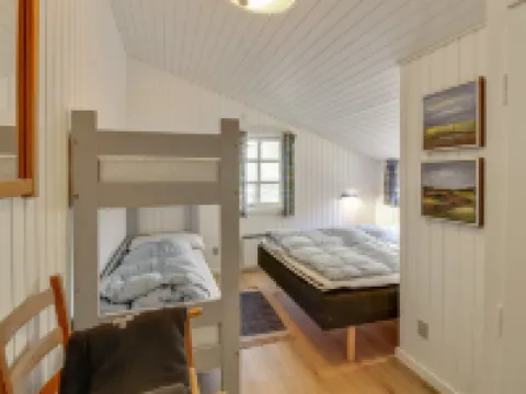 "Tirsa" - 3.9km from the Sea