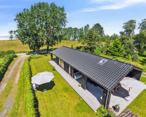 "Huldrik" - 100m from the Sea Hotels in Martofte