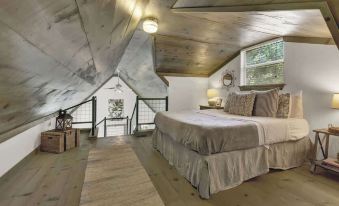 Cactus Flower Lodge-20 min to Downtown-Starlit Sky Views