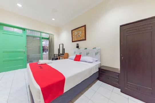 RedDoorz @ Jalan R.E. Martadinata Sukabumi