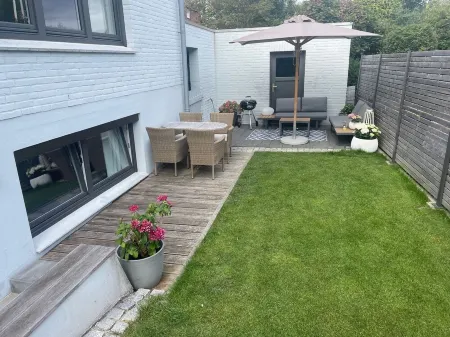 Dock 8 beaches: Only 50 meters to the sandy beach and the promenade