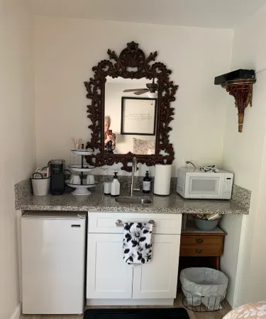 Private Entrance Queen Suite Отели в г. Керн