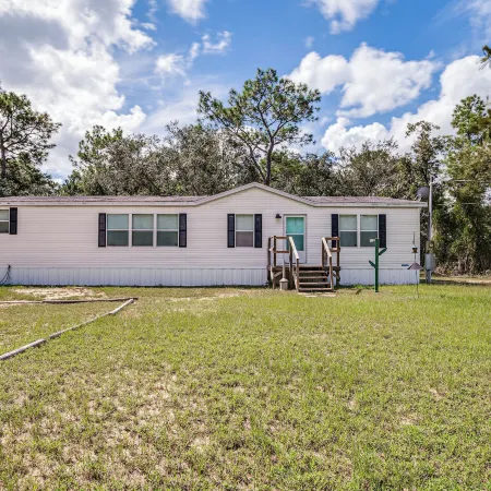 5 Mi to Homosassa Springs Park: Home w/ Yard!