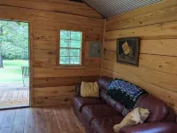 Cypress Cabin "Tiny house" Hotels in Fulton County
