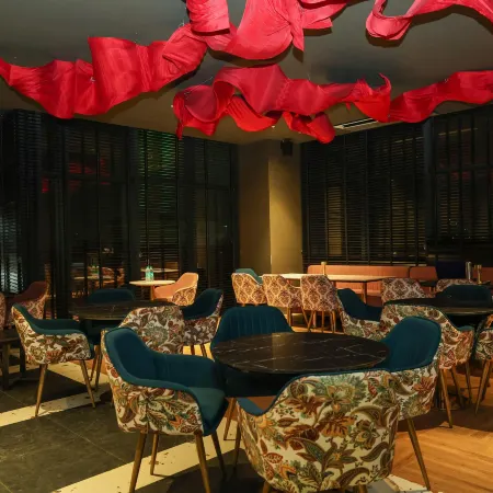 Aquila Grand Suites - Noida Sector 136