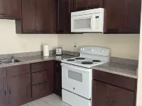 Charming 2-bedroom apartment in Lindale Hotels in Lindale