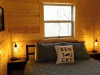 Peaceful Cabin in the Forest with Hot Tub & Views - Hill Haven Hotels in Wolfe County
