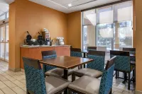 Comfort Inn & Suites Orlando North - breakfast