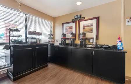 Extended Stay America Suites - Philadelphia - Plymouth Meeting - East Отели рядом с достопримечательностью «Wyndhill Park - Springfield Township Montco»