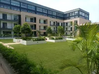 The Avery Loft at Embassy Gardens, Cantonments Hotel a 