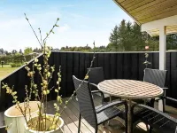 6 person holiday home in Blokhus-By Traum