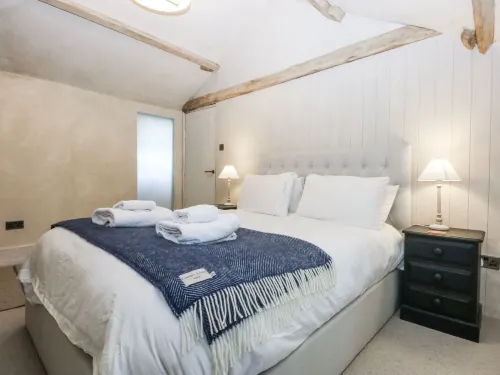 Islwyn Hotel a Llanuwchllyn