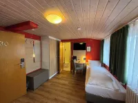 Hotel Hafner- Self check- in - 2 ดาว