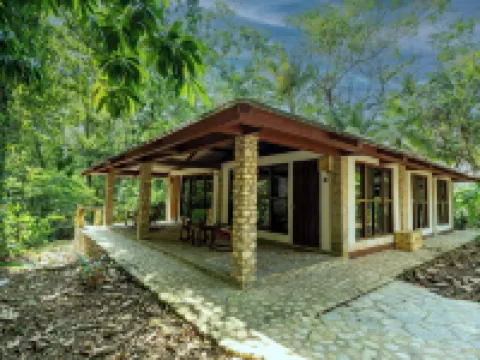 Chan-Kah Resort Village Convention Center & Maya Spa فنادق في بالينكي