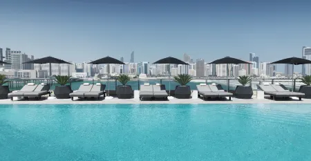 Four Seasons Hotel Abu Dhabi at Al Maryah Island Отели рядом с достопримечательностью «Khalifa University Extension»