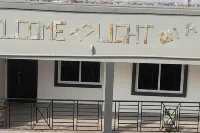 Cozy Two Bedroom Apartment in Kasoa  호텔