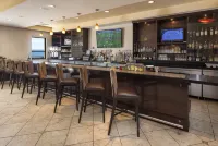 크라운 플라자 벤투라 비치 바이 IHG - 바
