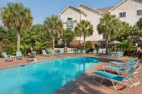 Homewood Suites by Hilton Charleston - Mt. Pleasant - Beach