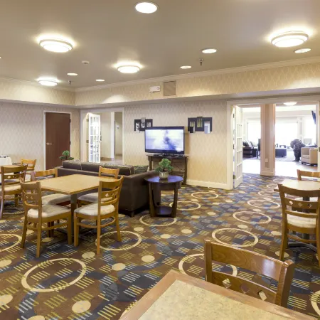 Holiday Inn Express & Suites ST. JOSEPH LAKEFRONT by IHG