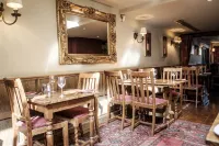 The Red Lion Hotel - breakfast