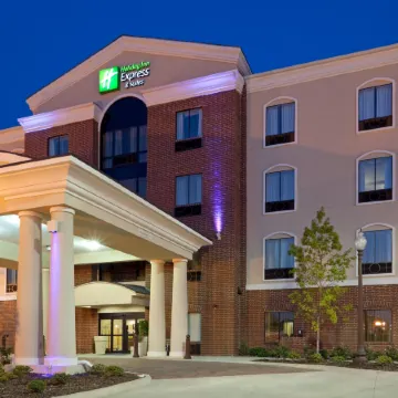 Holiday Inn Express & Suites Ennis by IHG