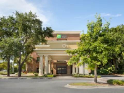 Holiday Inn Express & Suites CHARLESTON - MOUNT PLEASANT by IHG Hotels in Mount Pleasant