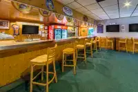 Holiday Inn Club Vacations Oak N' Spruce Resort - Bares