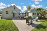 Always Morton 2 – Relax, Gather & Celebrate the Season in Muskegon