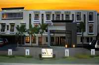 Bintang Mulia Hotel Hotels in Kaliwates