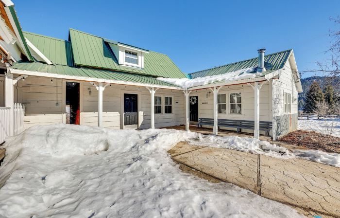 Fish, Hike & More: Garden Valley Family Home