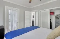 Melbourne Waterfront - 1 Bed 1 Bath - Entire Apartment