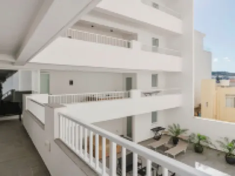 HORIZON SUITES by the Sea Hotels in Bugibba