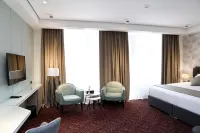 베스트 웨스턴 플러스 파라다이스 호텔 딜리잔