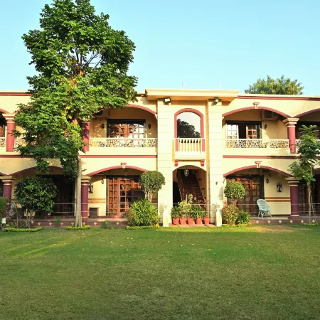 Woods Inn Resort